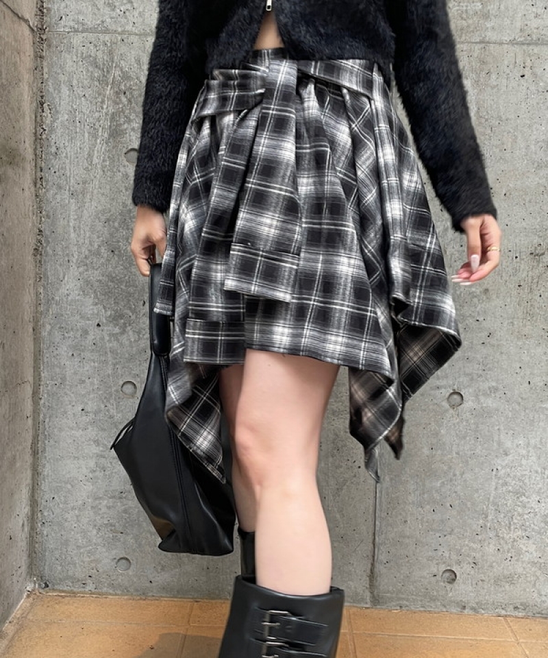 Checked asymmetry skirt