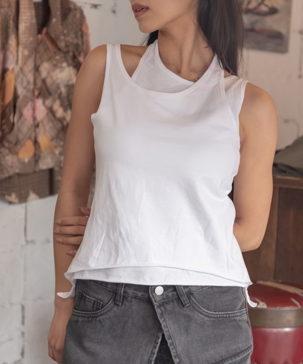 Layered halter tanktop