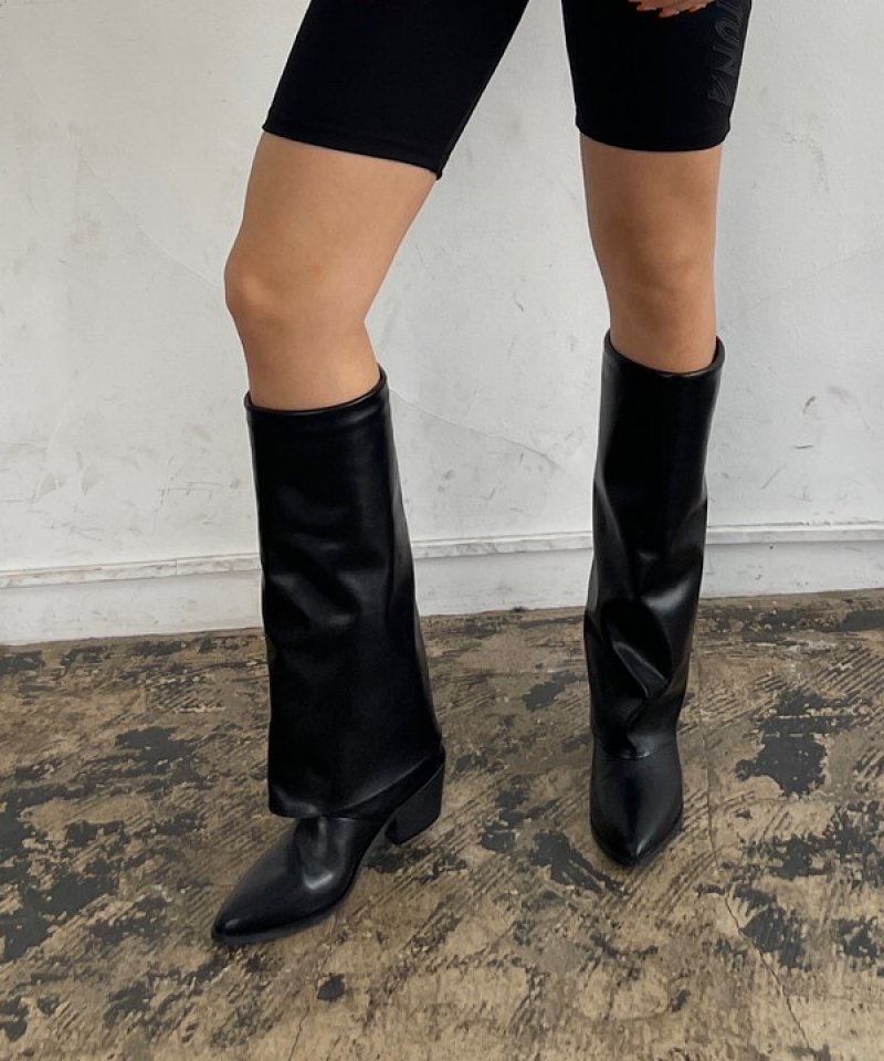 Pointed toe long boots