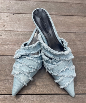 Fringe flat mule