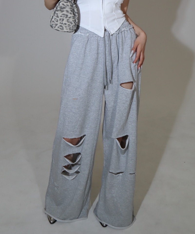 Damage sweat pants