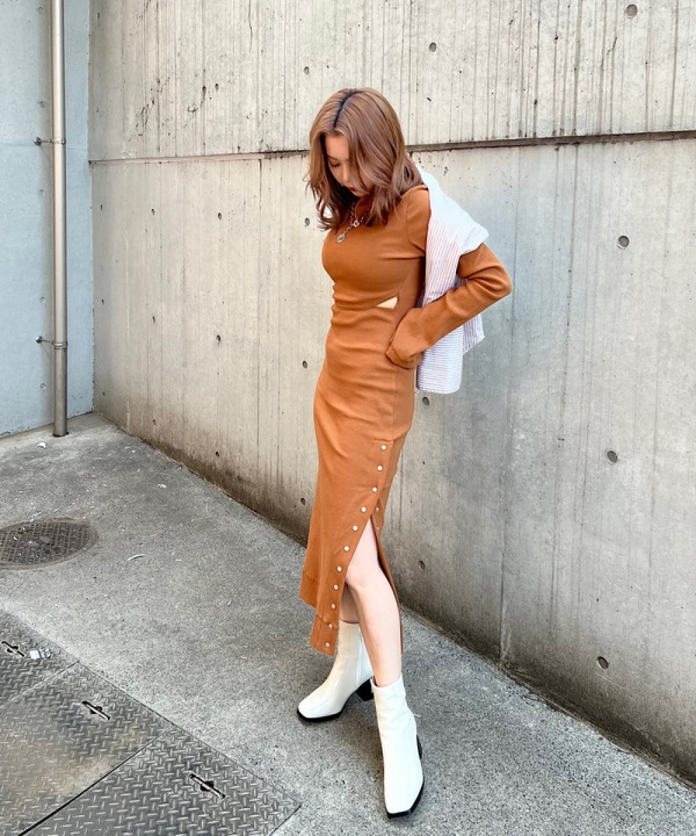 Rib CutDesign one-piece