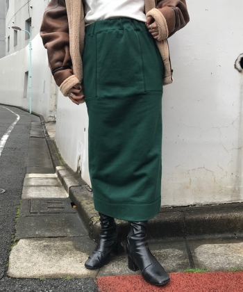 Rib switching sweat skirt
