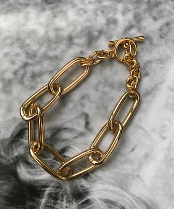 Oblong chain bracelet