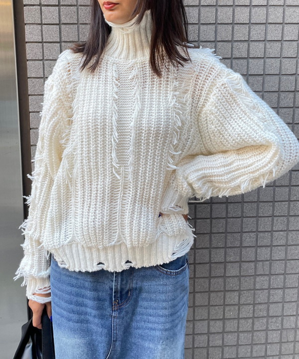 HN fringe knit pullover
