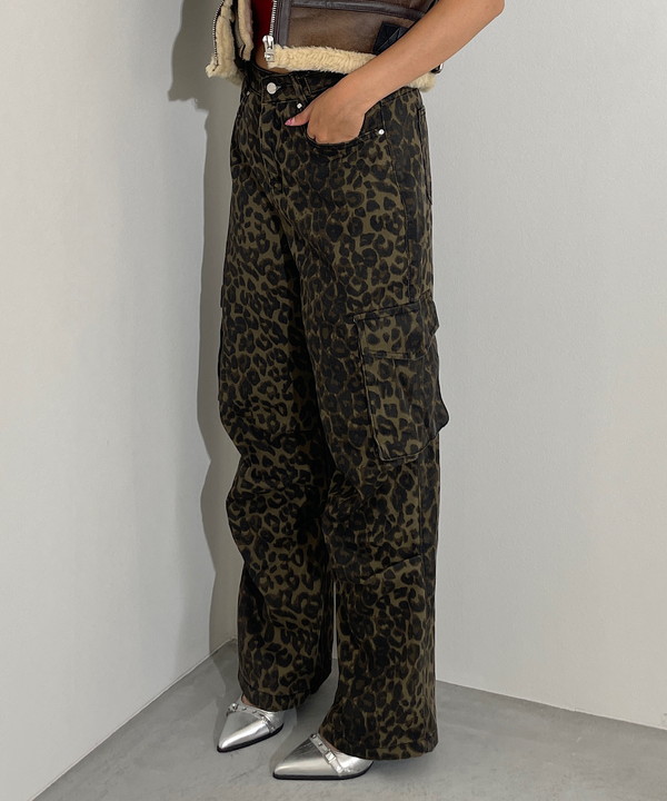 BEEDEN LEOPARD PRINT WIDE STRAIGHT PANTS