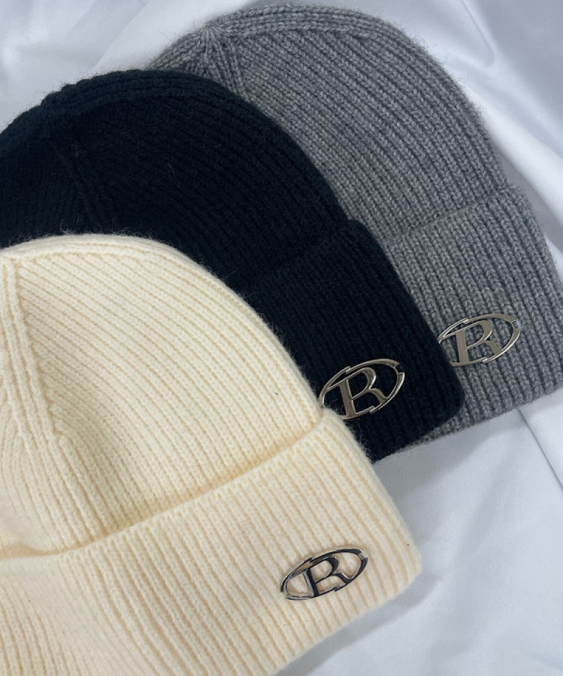 Plate knit beanie